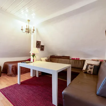 Apartment Hildegard Von Nell Trier
