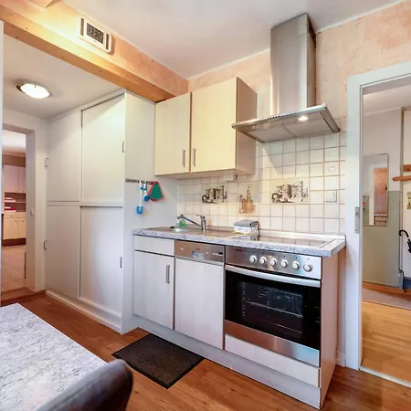 Hildegard Von Nell * Τρίερ